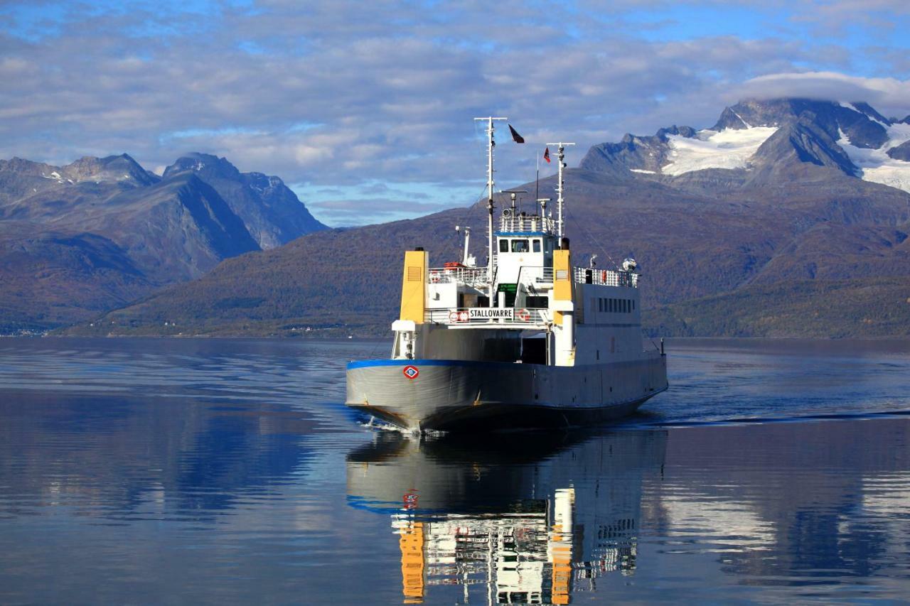 Lyngenfjord,odins Hus *